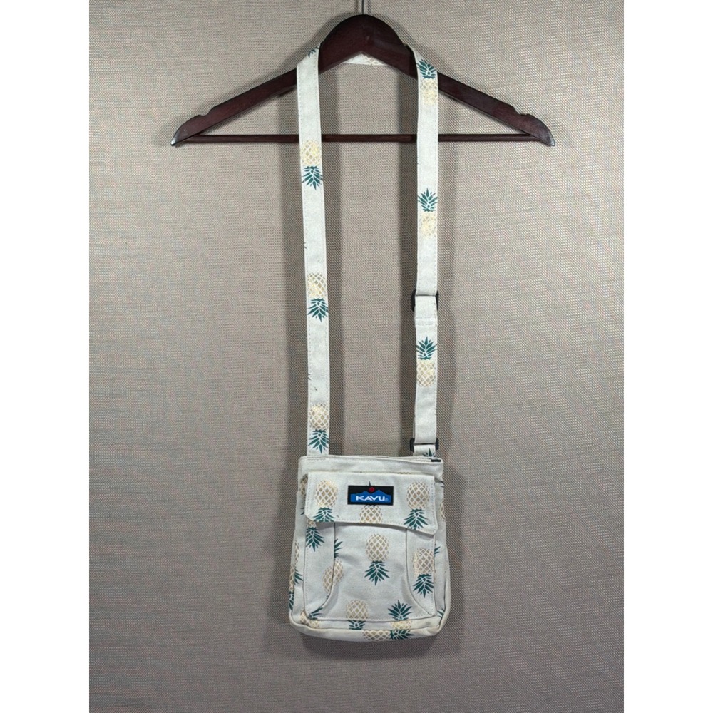 KAVU Keeper Crossbody Bag Canvas Pineapple Print Tropical Shoulder Purse Cream